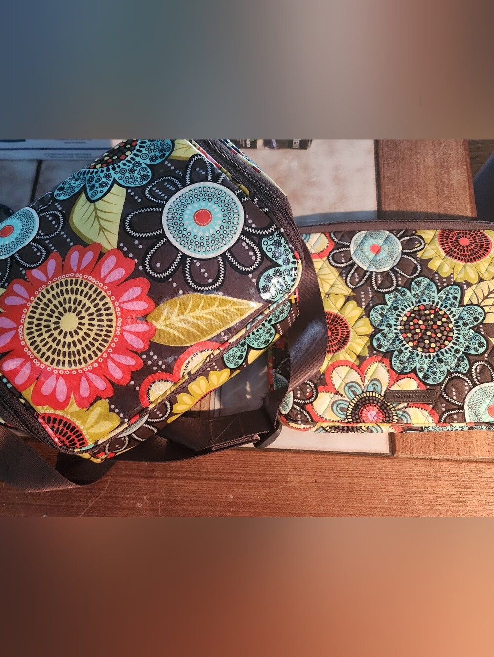 Vera Bradley 'Flower Power' Lot Of Electronic Zip Bag And Lunch Bag NOTe
